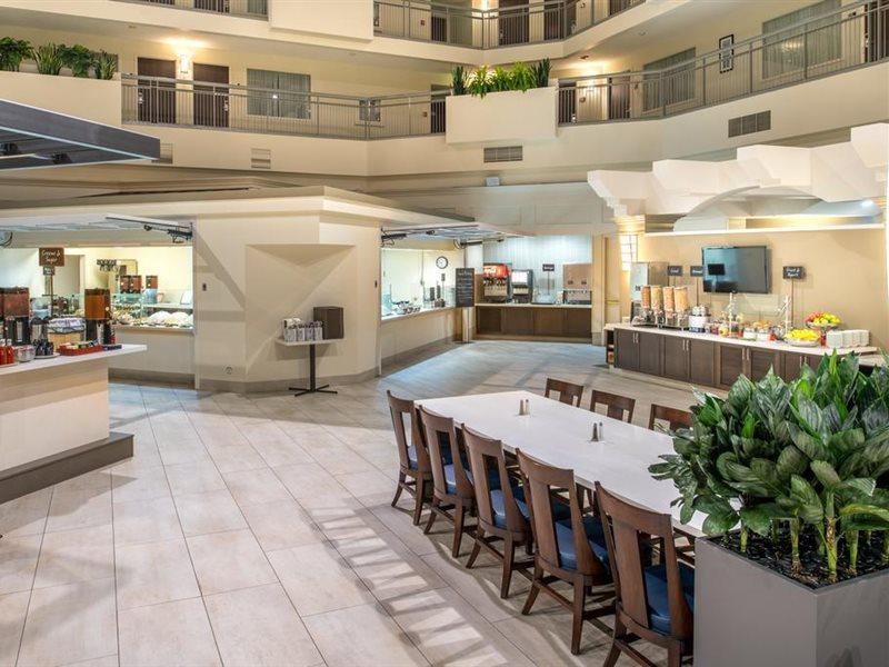 Embassy Suites By Hilton Seattle - Tacoma International Airport Таквіла Екстер'єр фото