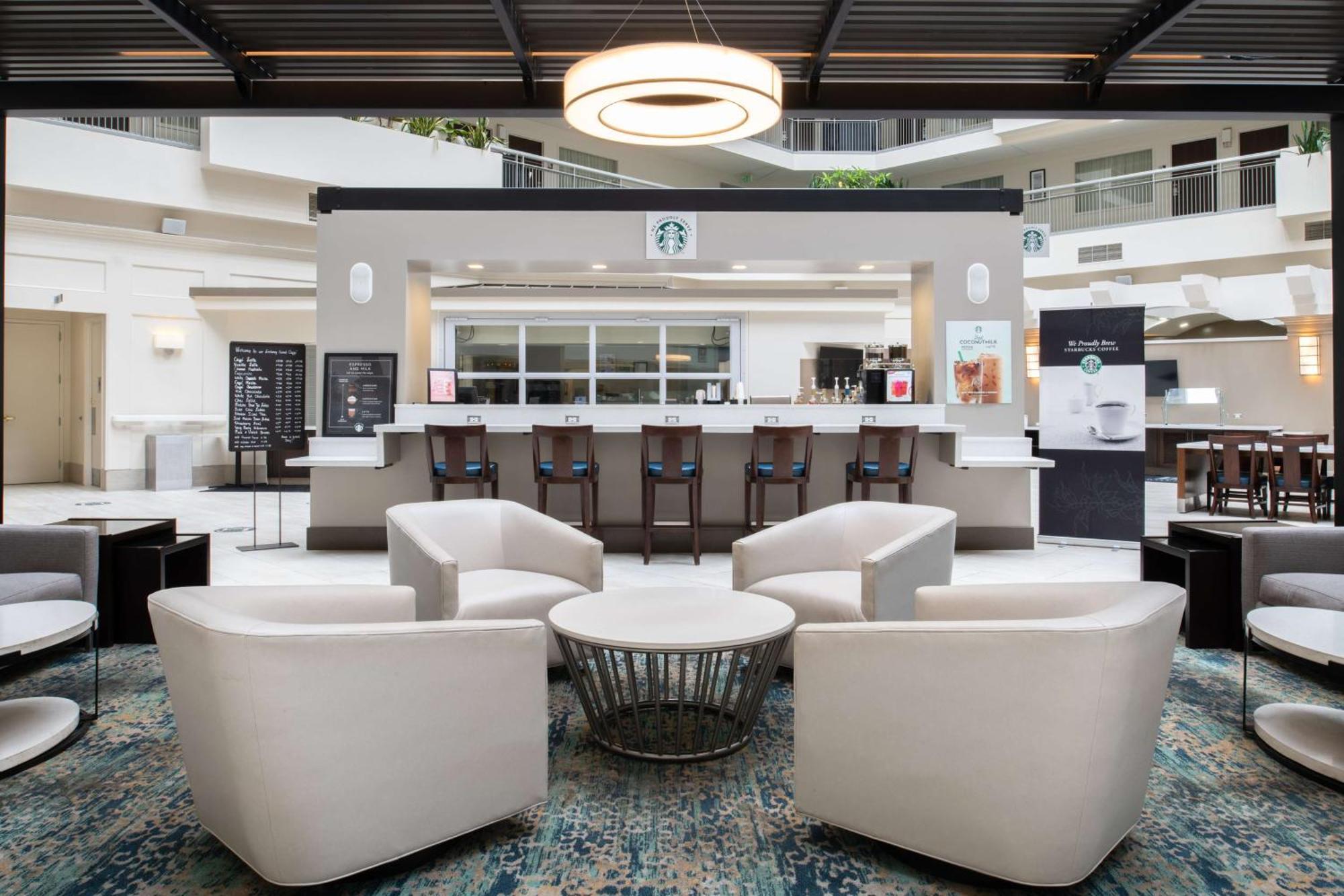 Embassy Suites By Hilton Seattle - Tacoma International Airport Таквіла Екстер'єр фото