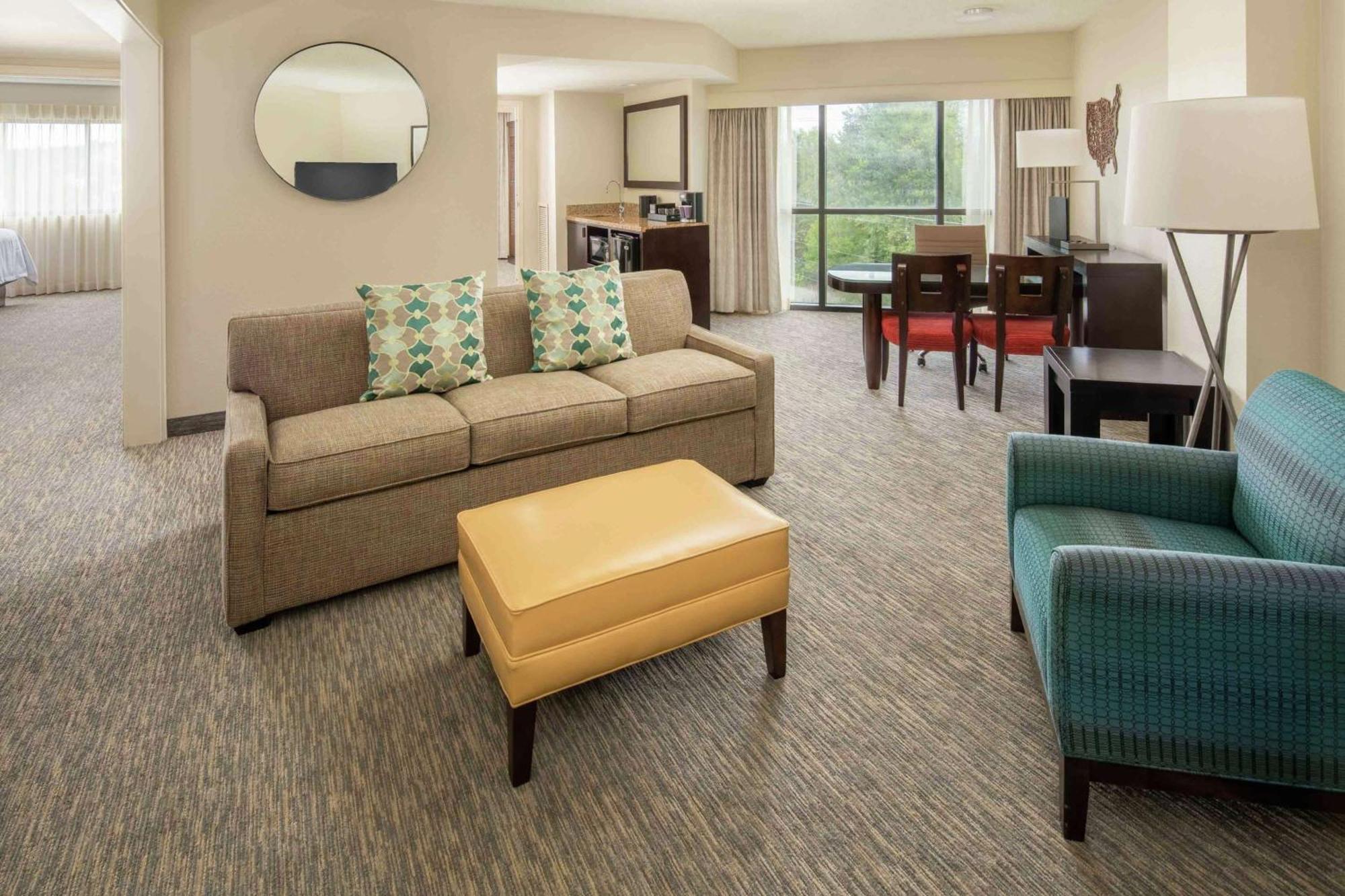 Embassy Suites By Hilton Seattle - Tacoma International Airport Таквіла Екстер'єр фото